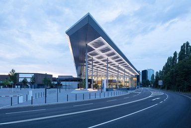 Neue Messe Süd - © sop architekten, HG Esch Fotografie