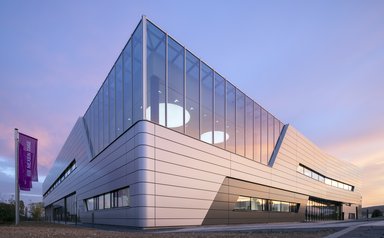 Nexen Tire Technical Center in Kelkheim, Außenansicht  - © Takenaka Europe GmbH